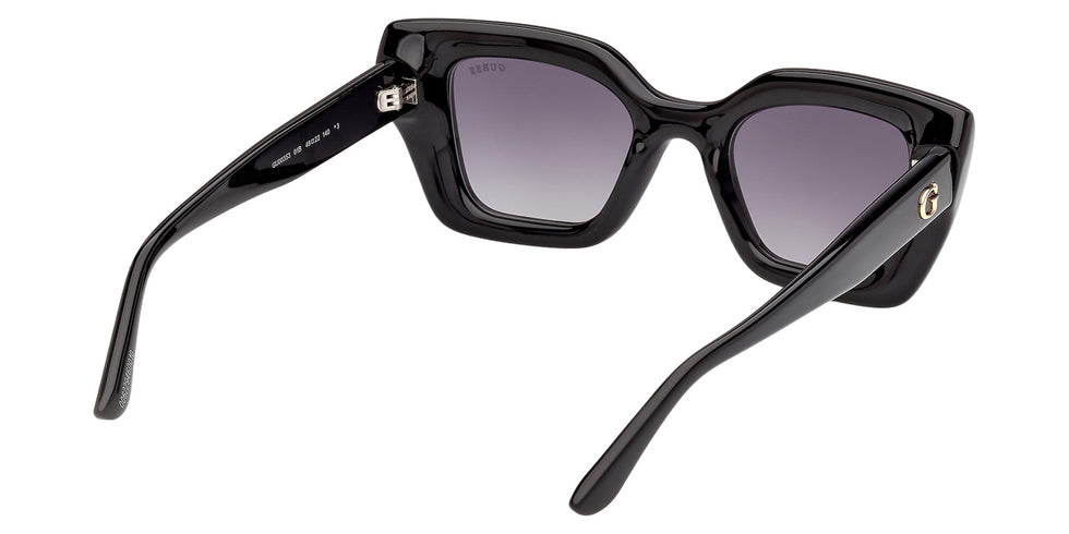 Guess GU00353 01B 48 - Shiny Black / Gradient Smoke #id:gu0035301b_s:100125
