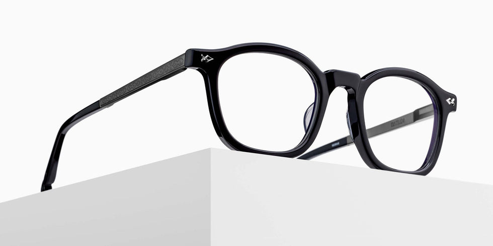 Matsuda M2068 48 - Black/Matte Ruthenium #id:m2068blackmatterutheniumclearlens48_s:100105