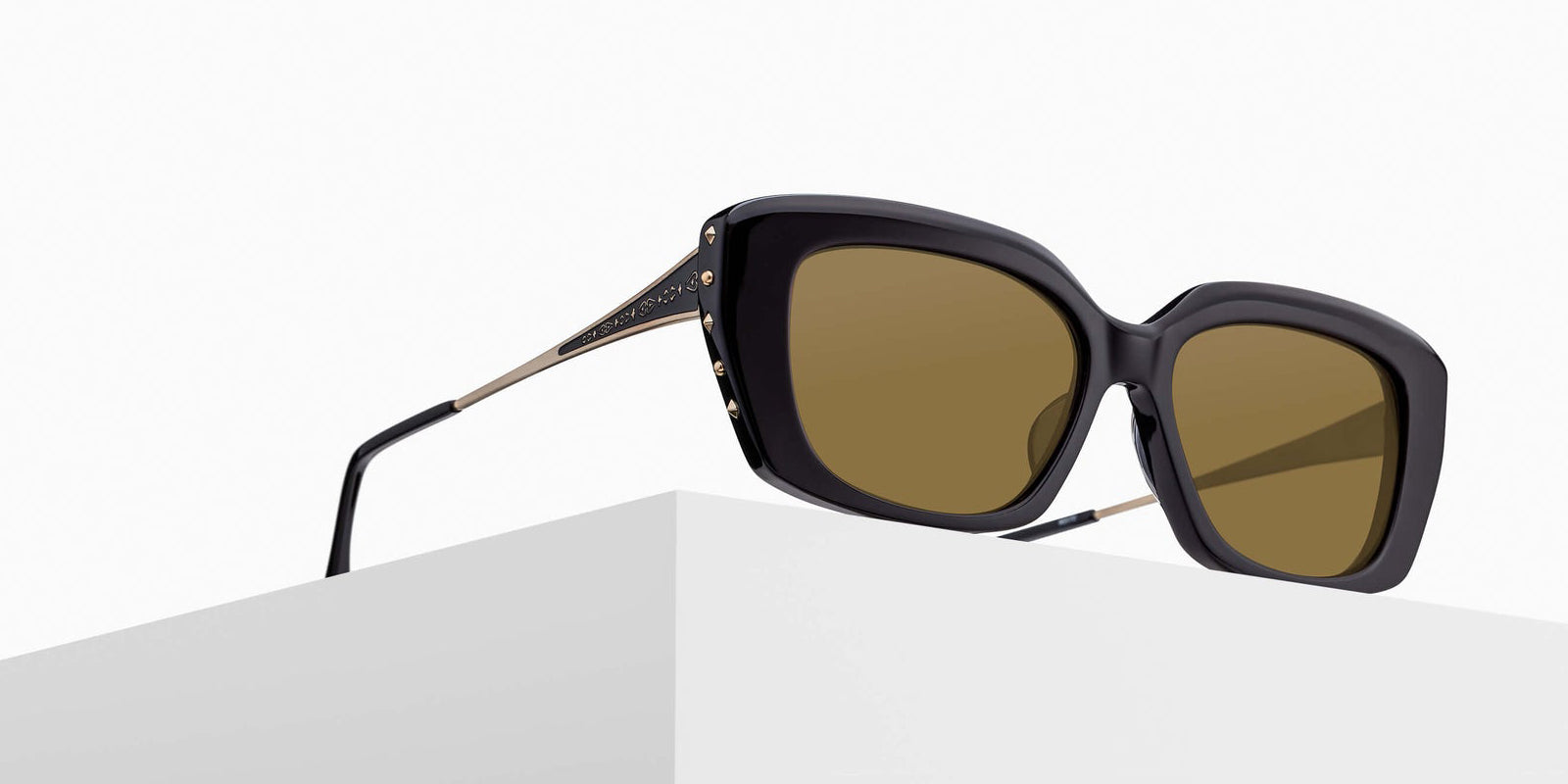 Matsuda M2070 53 - Black / Brown #id:m2070blackbrownsunglass_s:100105