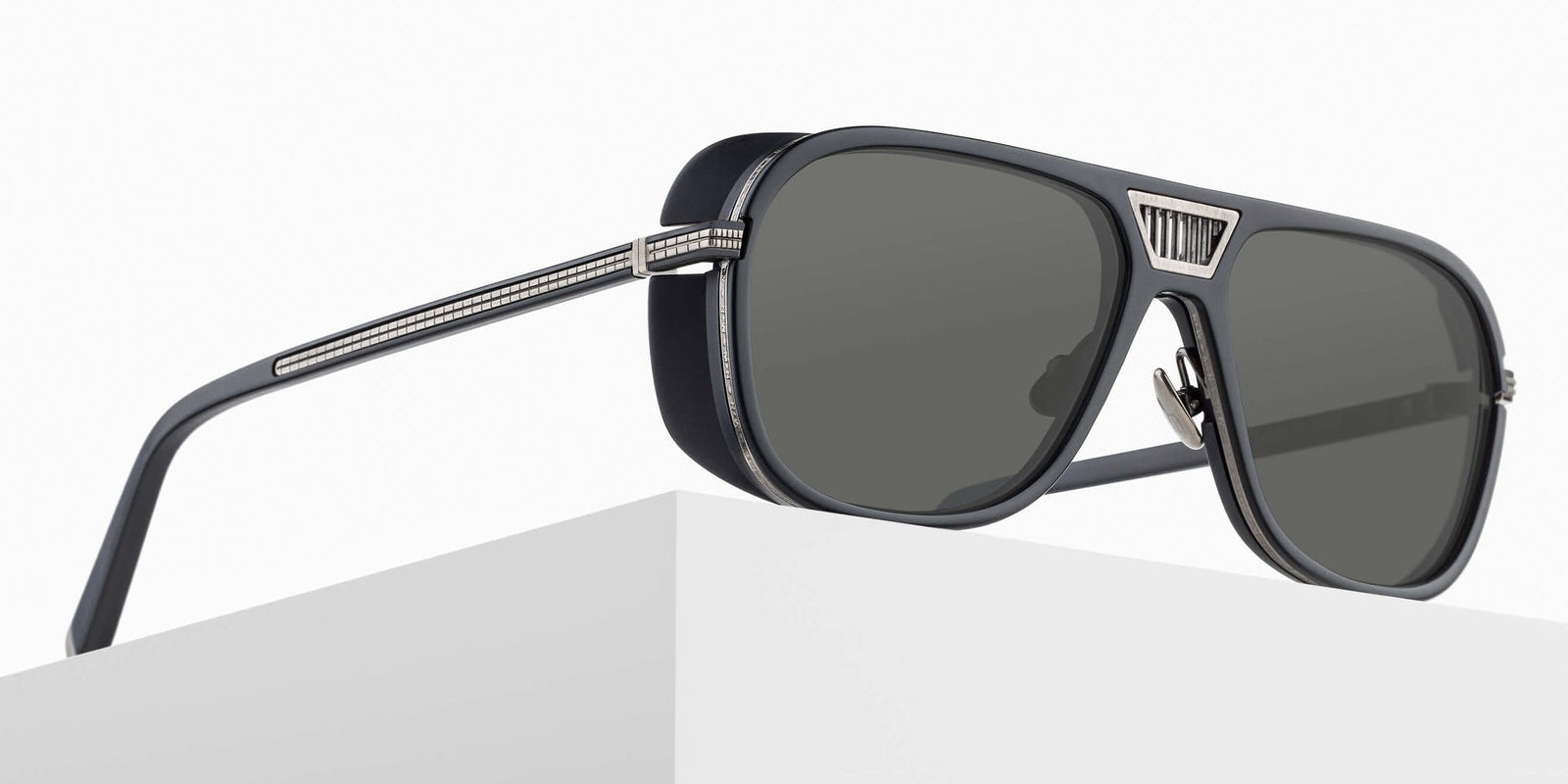 Matsuda M3023-V2 58 - Antique Silver/Matte Black / Gray #id:m3023v2antiquesilvermatteblackgreysunglass_s:102105