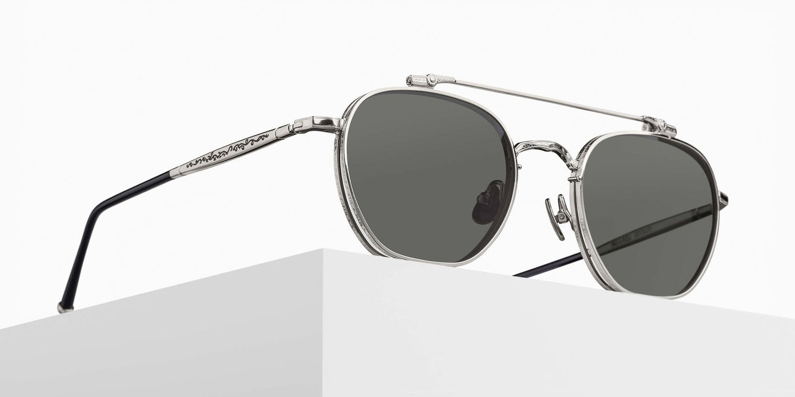 Matsuda M3148 48 - Palladium White / Gray #id:m3148palladiumwhitegrey48_s:104105