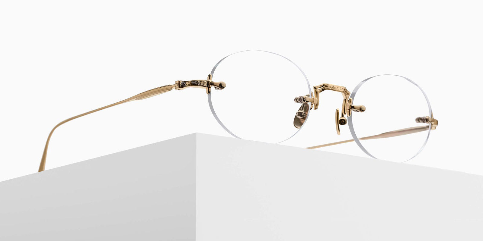 Matsuda M5002 47 - Brushed Gold #id:m5002brushedgoldclearlens47_s:102105