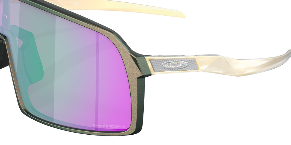 OAKLEY OO9406 Sutro Discover Collection 9406A2 137 - Matte Silver Green Colorshift #id:oo94069406a2_s:100130