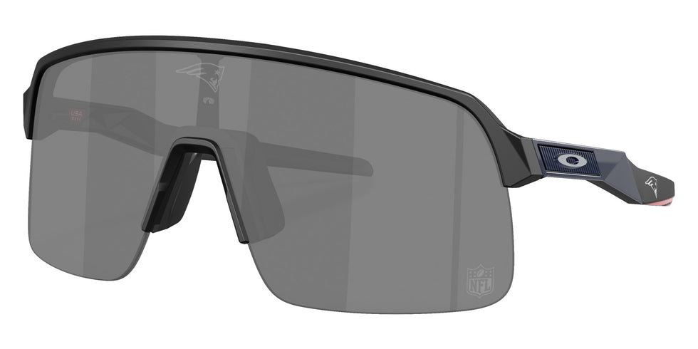 OAKLEY OO9463 New England Patriots Sutro Lite 9463A2 139 - Matte Black / Prizm Black Mirrored #id:oo94639463a2_s:100105