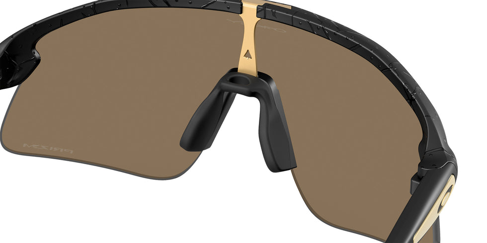 OAKLEY OO9517 Stunt Devil Gridiron Collection 951716 139 - Matte Black Splatter #id:oo9517951716_s:100135