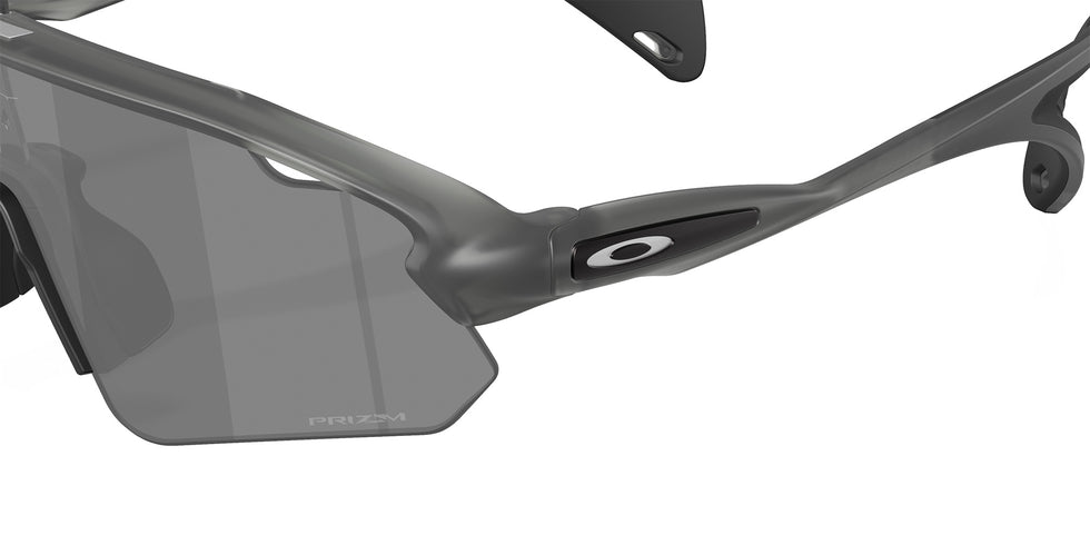 OAKLEY OO9525 Stunt Devil 952501 137 - Matte Gray Smoke #id:oo9525952501_s:100130