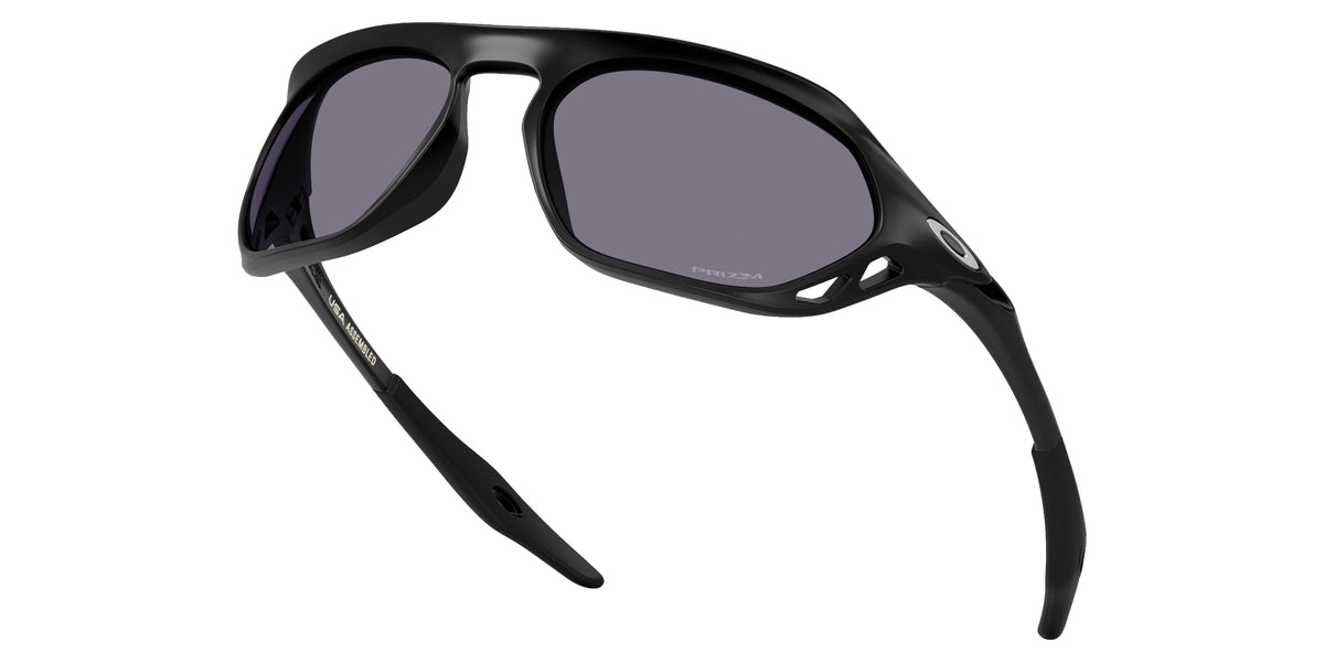 OAKLEY OO9537 Cage Jacket�� 953701 61 - Matte Black / Prizm Gray #id:oo9537953701_s:100120