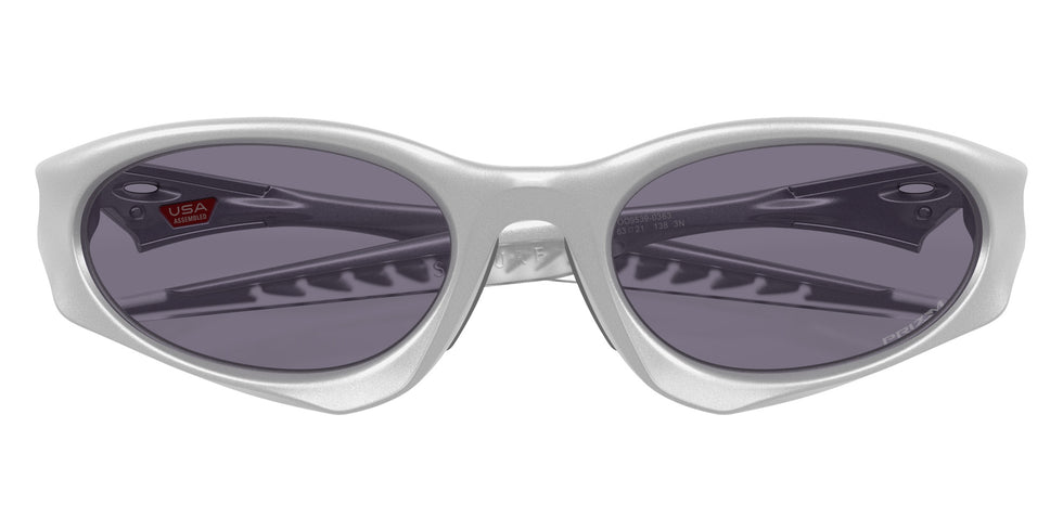 OAKLEY OO9539 Suture Coat 953903 63 - X Silver / Prizm Gray #id:oo9539953903_s:104125