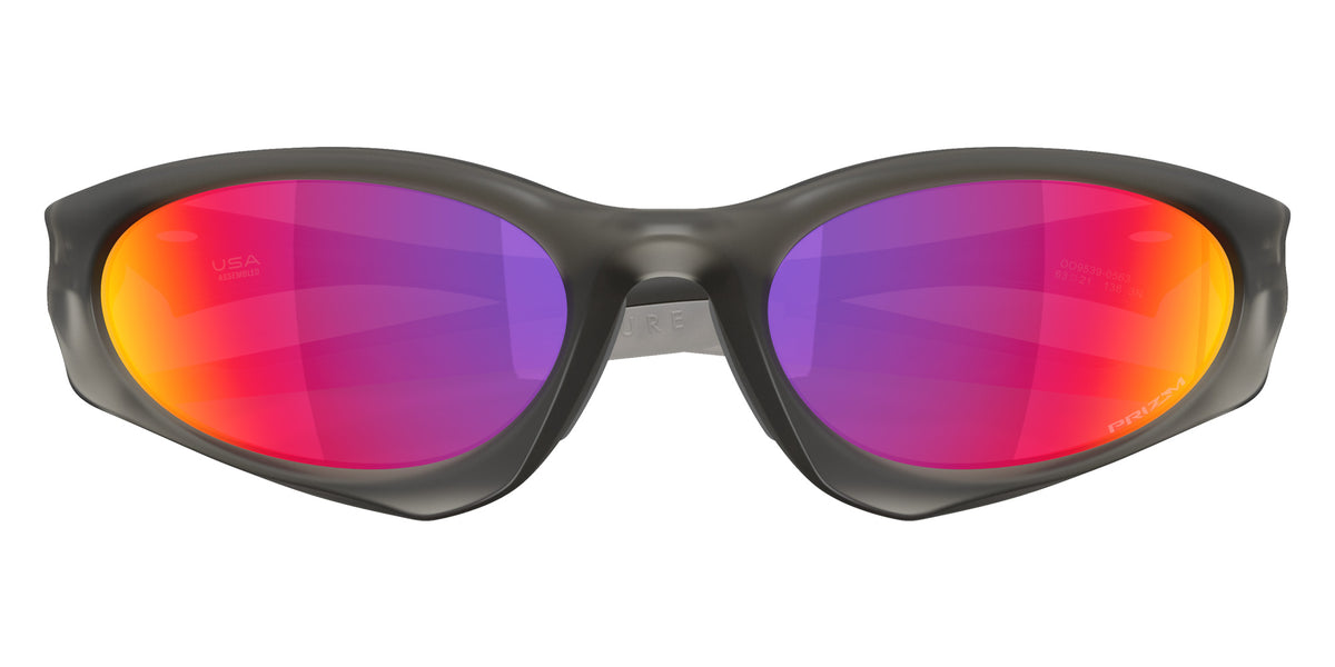 OAKLEY OO9539 Suture Coat 953905 63 - Matte Gray Smoke / Prizm Road Mirrored #id:oo9539953905_s:106125