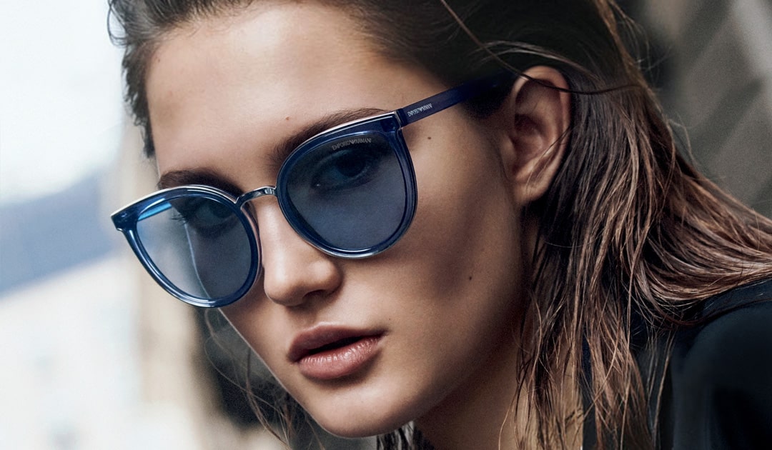 Create a spectacular urban look with Emporio Armani glasses from the recent eclectic collection