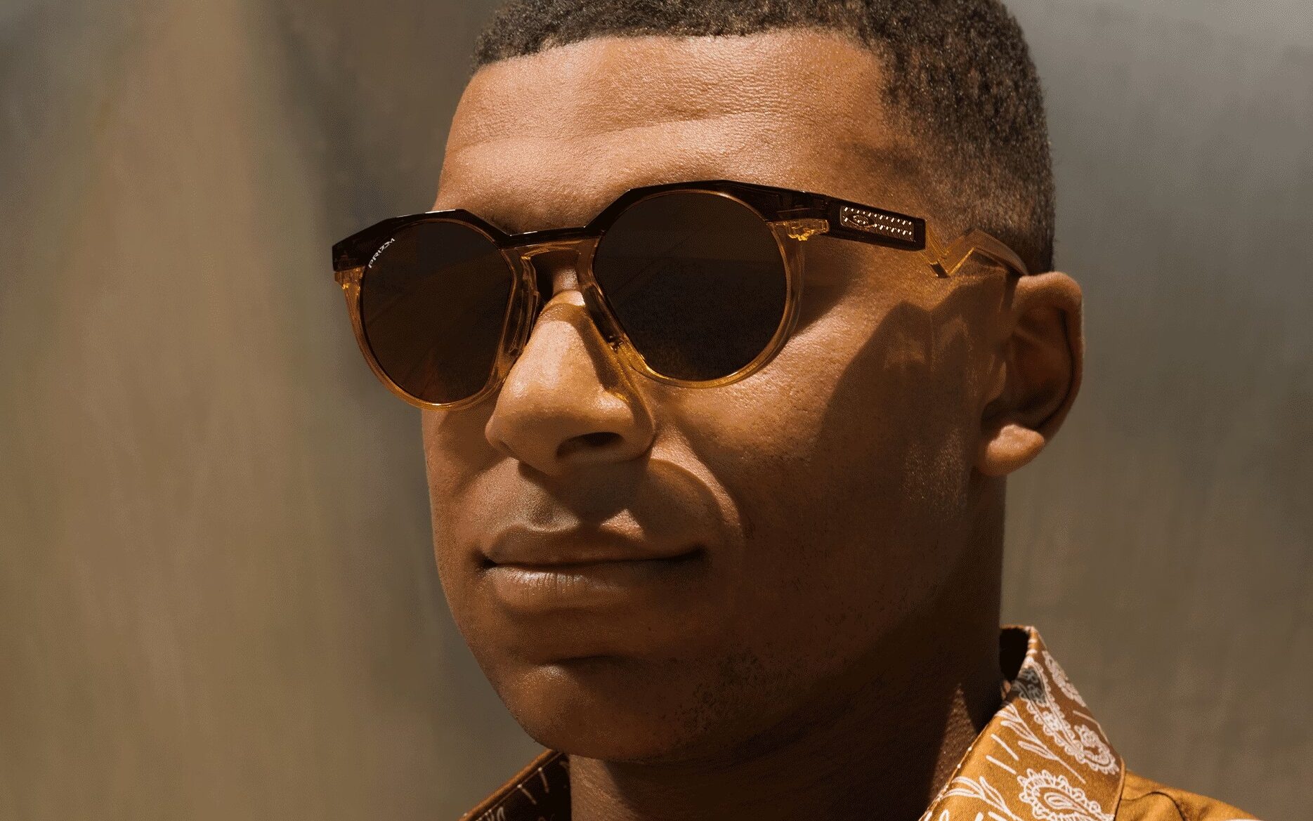 Kylian Mbappé x Oakley: Inspiring Confidence Through Style - Eyewear ...