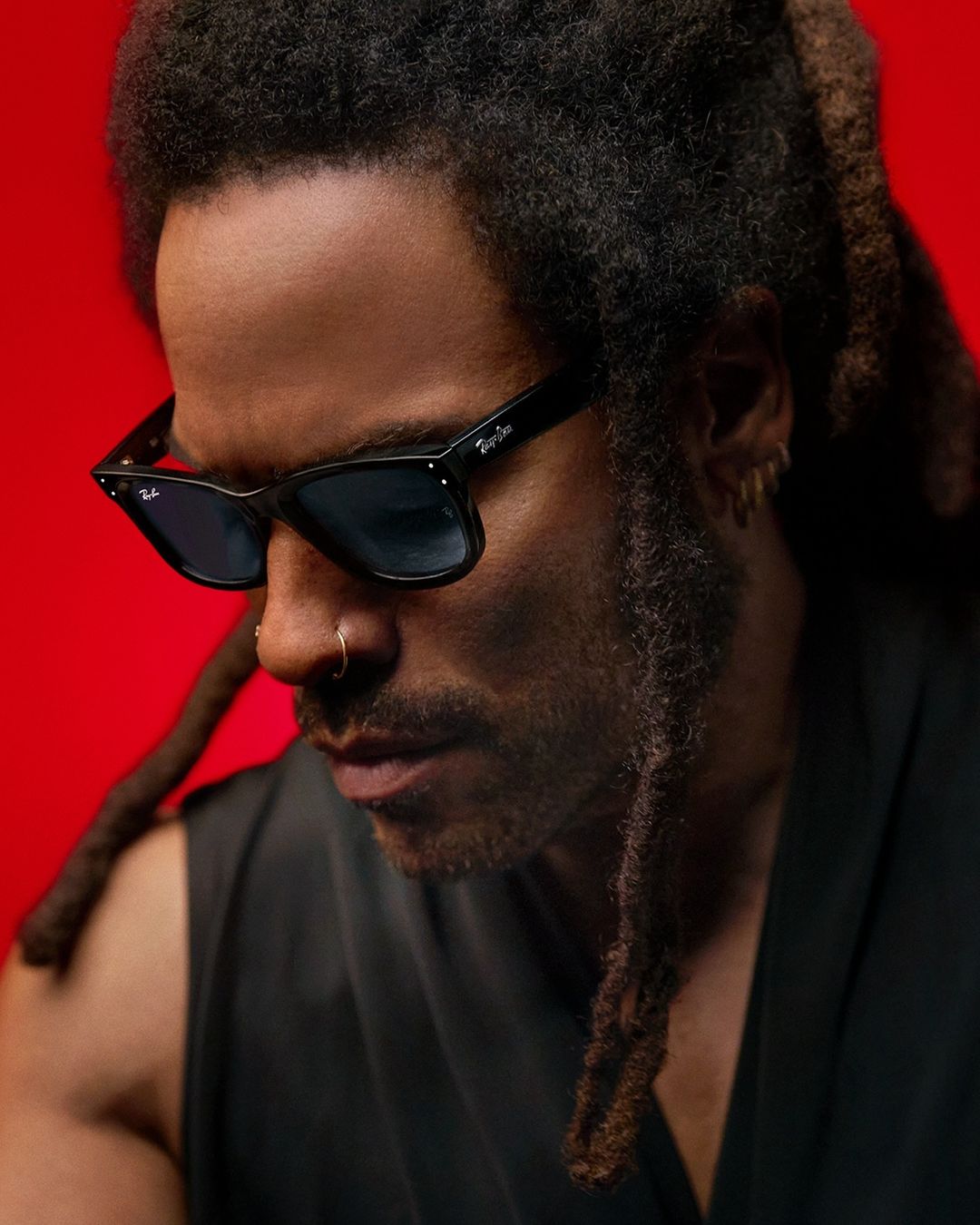 Lenny Kravitz in glasses from the Ray Ban Ray-Ban™ New Wayfarer Low Bridge Fit RB2132F 901/3F 55 - Black