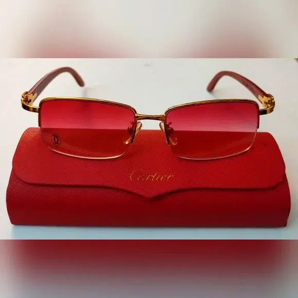 Red sunglasses for men Cartier
