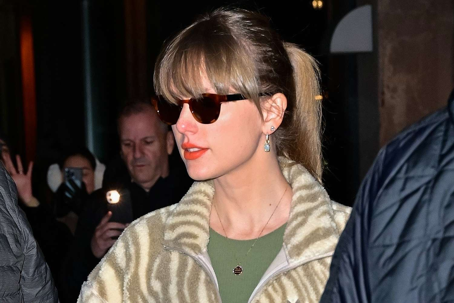 taylor swift sunglasses