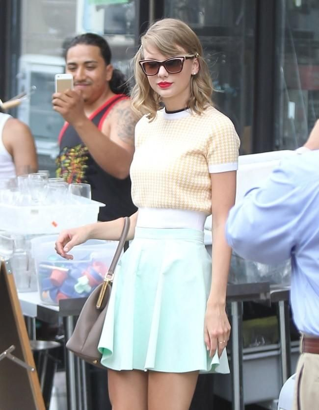 tay swift prada shades
