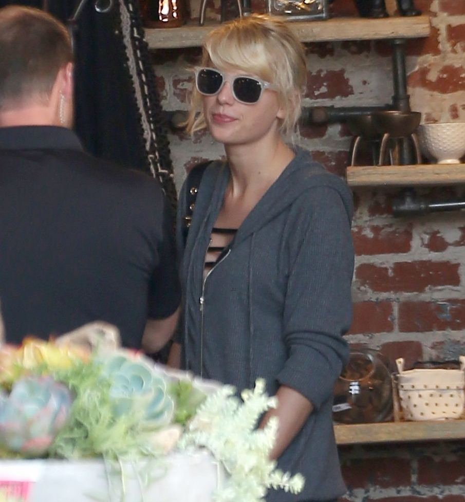 taylor swift sunglasses ray-ban