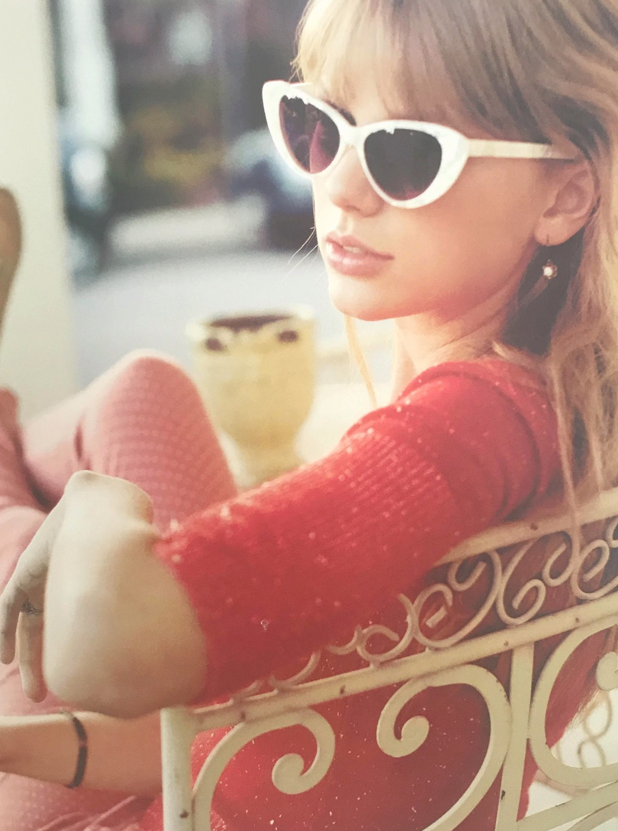 sunglasses purple cat-eye