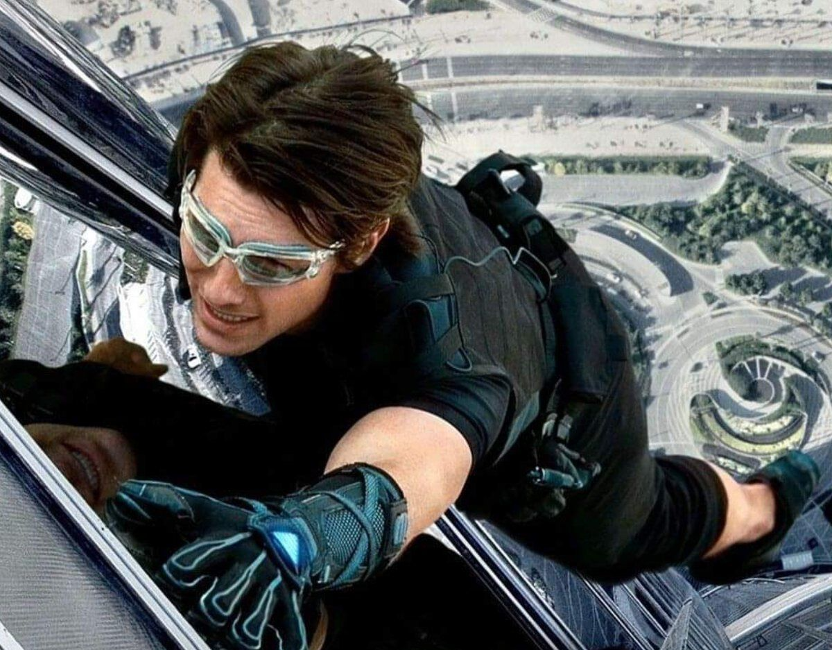 tom glasses mission impossible