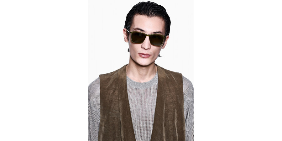 Giorgio Armani™ - AR8231U