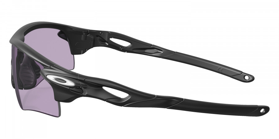 Color: Matte Black (920694) - Oakley OO920692069438