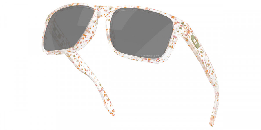 Color: Matte Clear Terrazo (924481) - Oakley OO924492448156