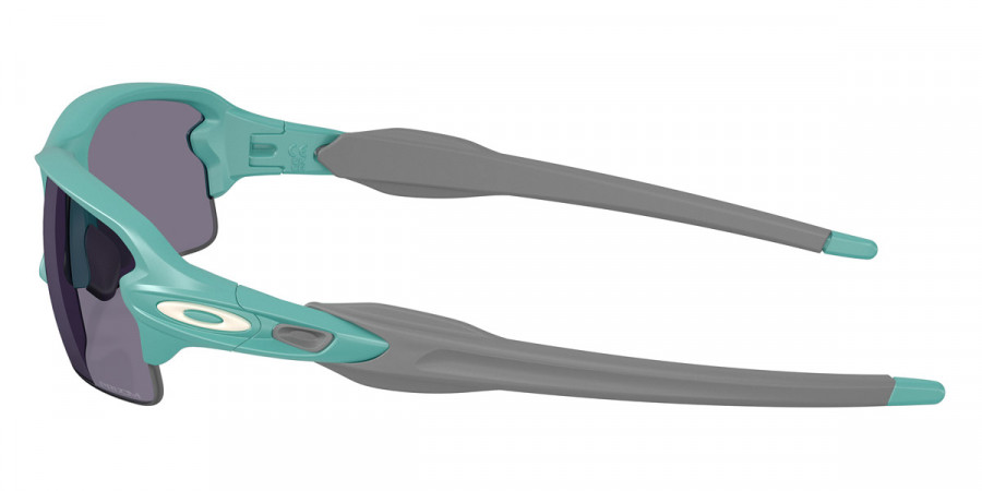 Color: Matte Pacific (927158) - Oakley OO927192715861