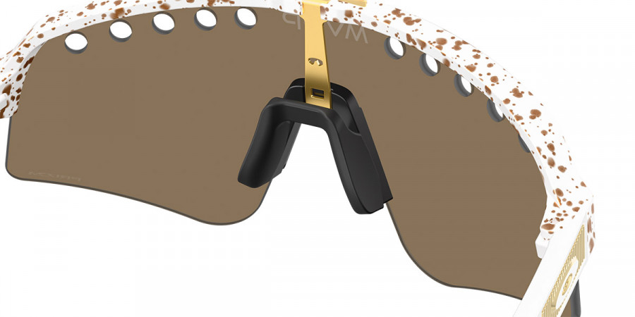 Color: White Splatter (946533) - Oakley OO946594653339