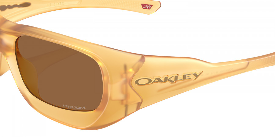 Color: Matte Transparent Light Curry (949405) - OAKLEY OO949494940559