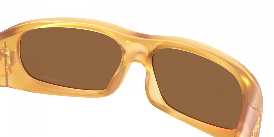 Color: Matte Transparent Light Curry (949405) - OAKLEY OO949494940559