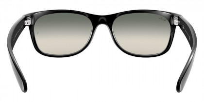 Color: Black (901/3A) - Ray-Ban RB2132901/3A58