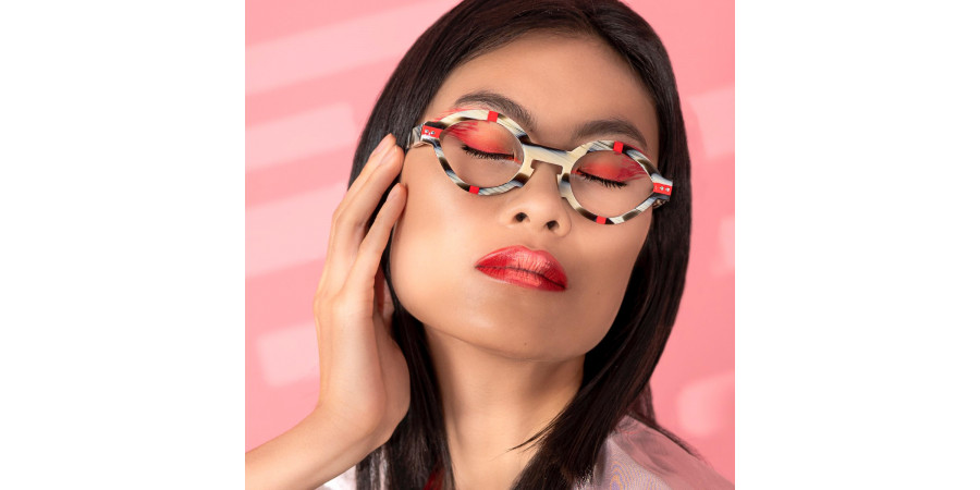Color: Shiny Horn/Shiny Red (359) - Sabine Be SBESEX359155550