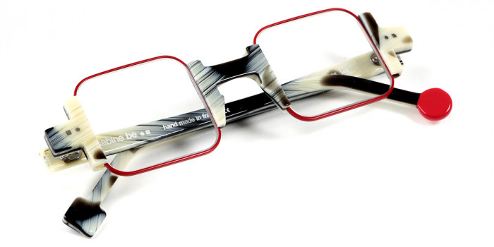 Sabine Be™ Be Square 85 42 - Shiny Horn/Satin Red