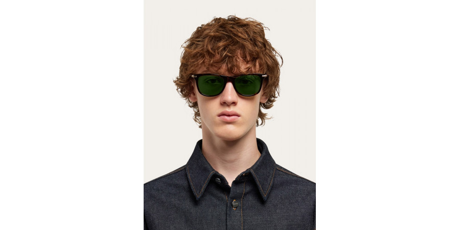 Salvatore Ferragamo™ - SF2028S