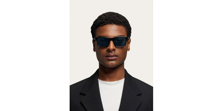 Salvatore Ferragamo™ - SF2060SE