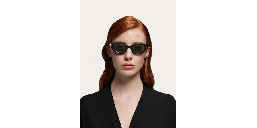Salvatore Ferragamo™ - SF2062SE