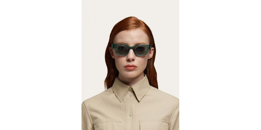 Salvatore Ferragamo™ - SF2067S