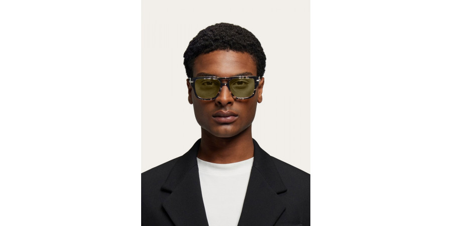 Salvatore Ferragamo™ - SF2070S