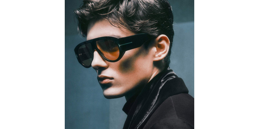 Color: Shiny Black/T Logo (01E) - Tom Ford FT1044Bronson01E60