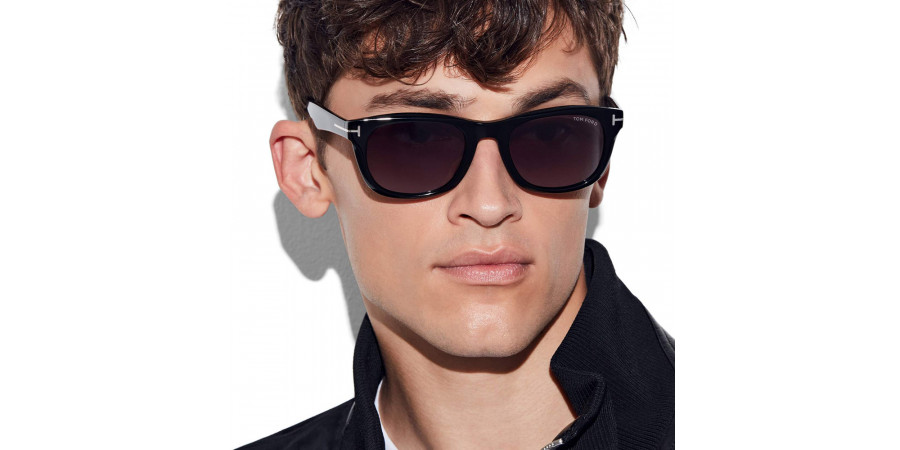 Color: Shiny Black/Eco/T Logo (01B) - Tom Ford FT1076Kendel01B54
