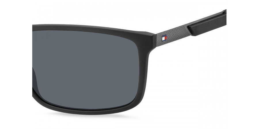 Color: Matte Black (0003IR) - Tommy Hilfiger THF1675/S0003IR59