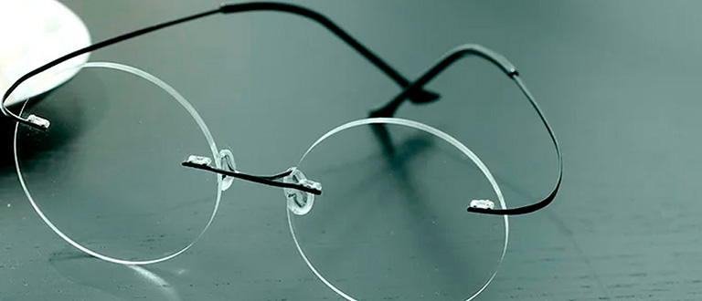 Flexible Metal Eyeglasses & Frames for Men & Women