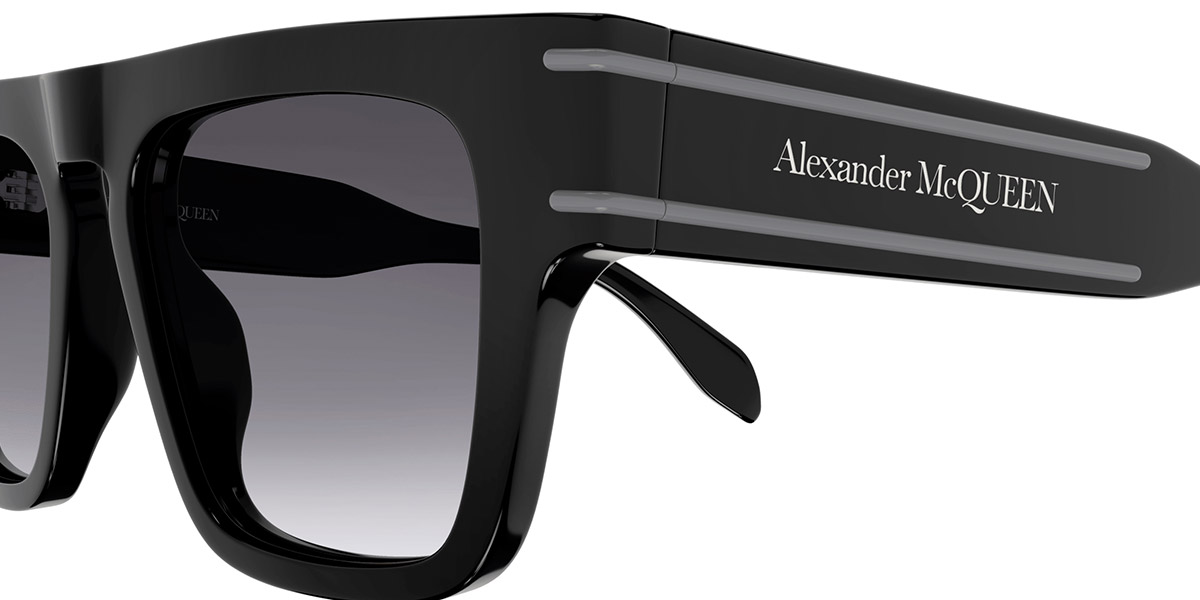 Color: Black (001) - Alexander McQueen AM0397S00152
