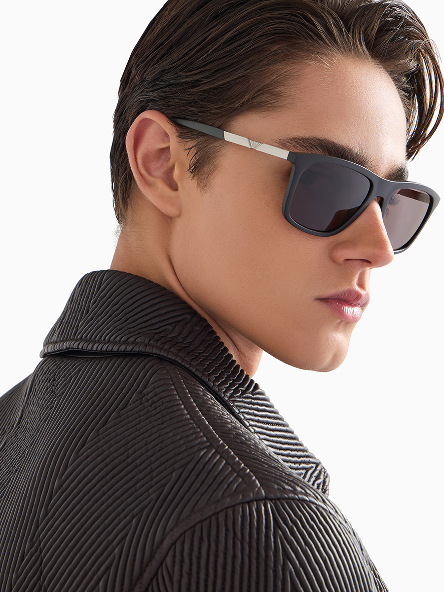 Emporio Armani™ - EA4237