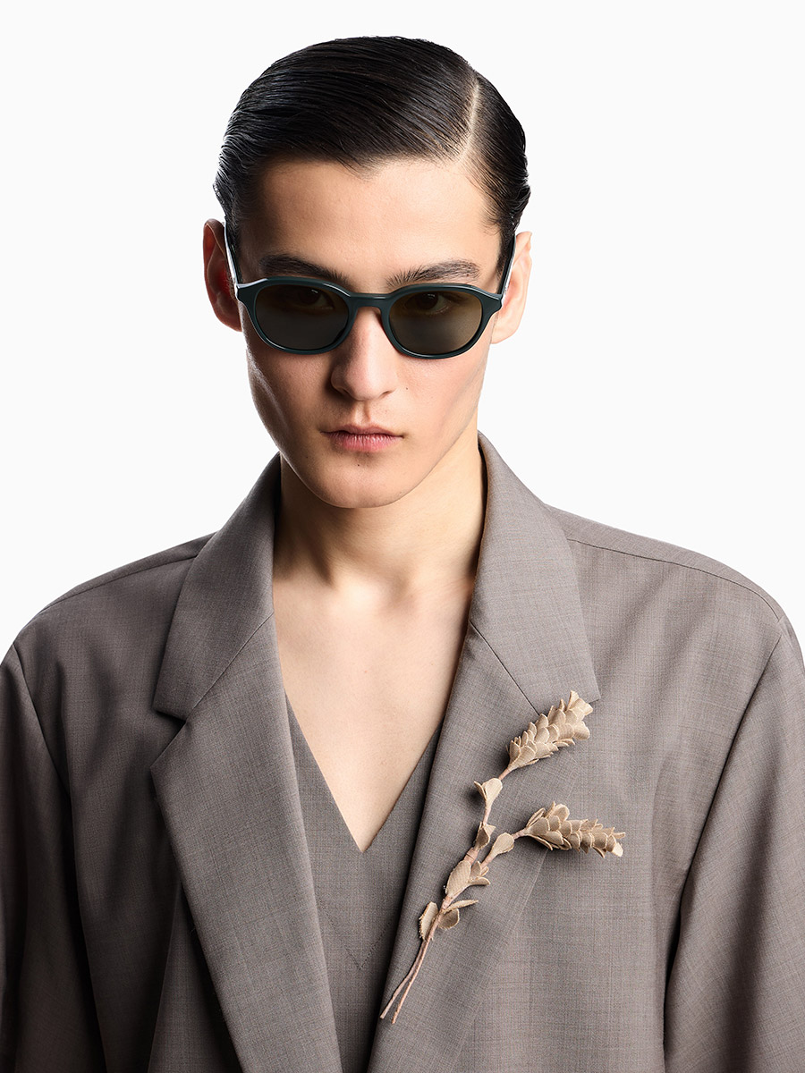 Emporio Armani™ - EA4247U