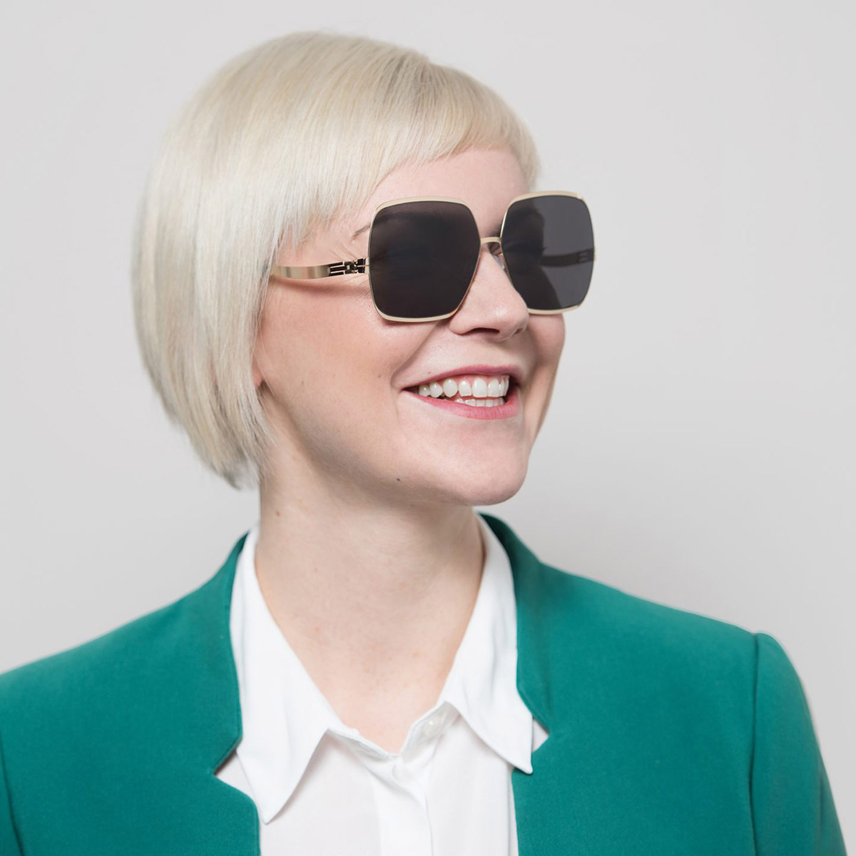 Ic! Berlin Angelina T. Rosé-Gold Sunglasses On Female Model 2