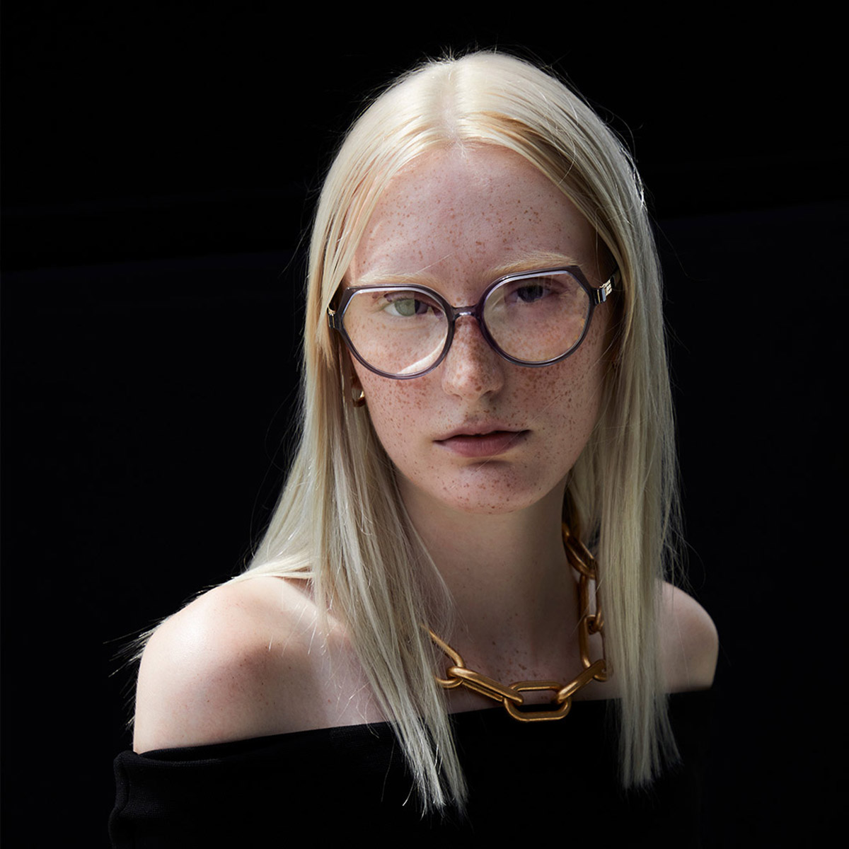 Ic! Berlin Florence EcoGray Eyeglasses Lifestyle Shot