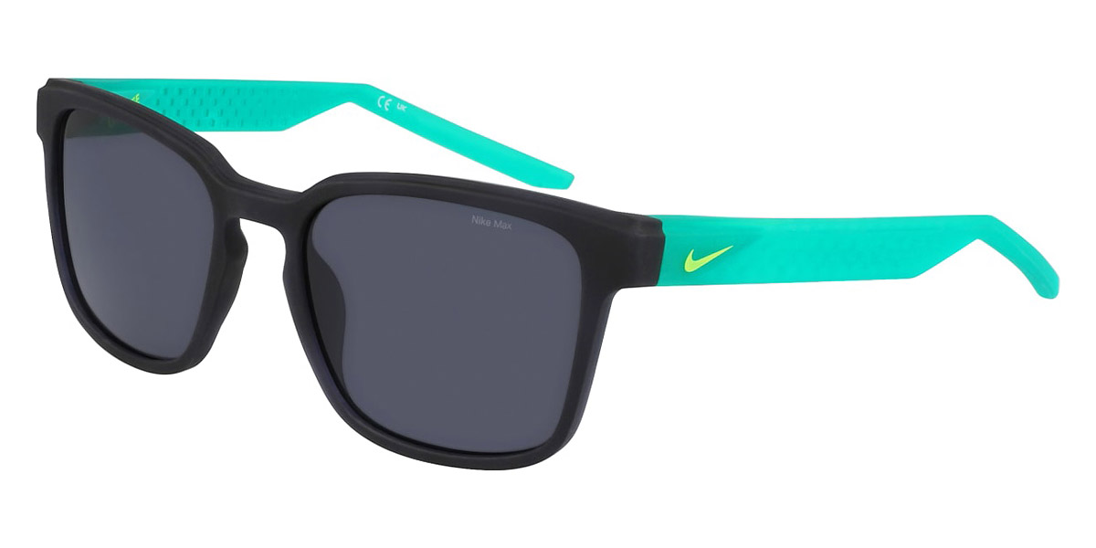Nike™ - LIVEFREE ICONIC EV24012