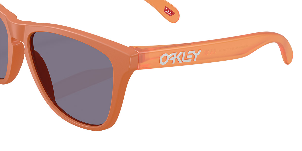 Color: Matte Ginger (9013M1) - Oakley OO90139013M155