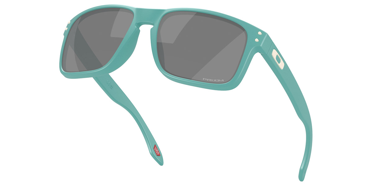 Color: Matte Pacific (9102AF) - Oakley OO91029102AF55