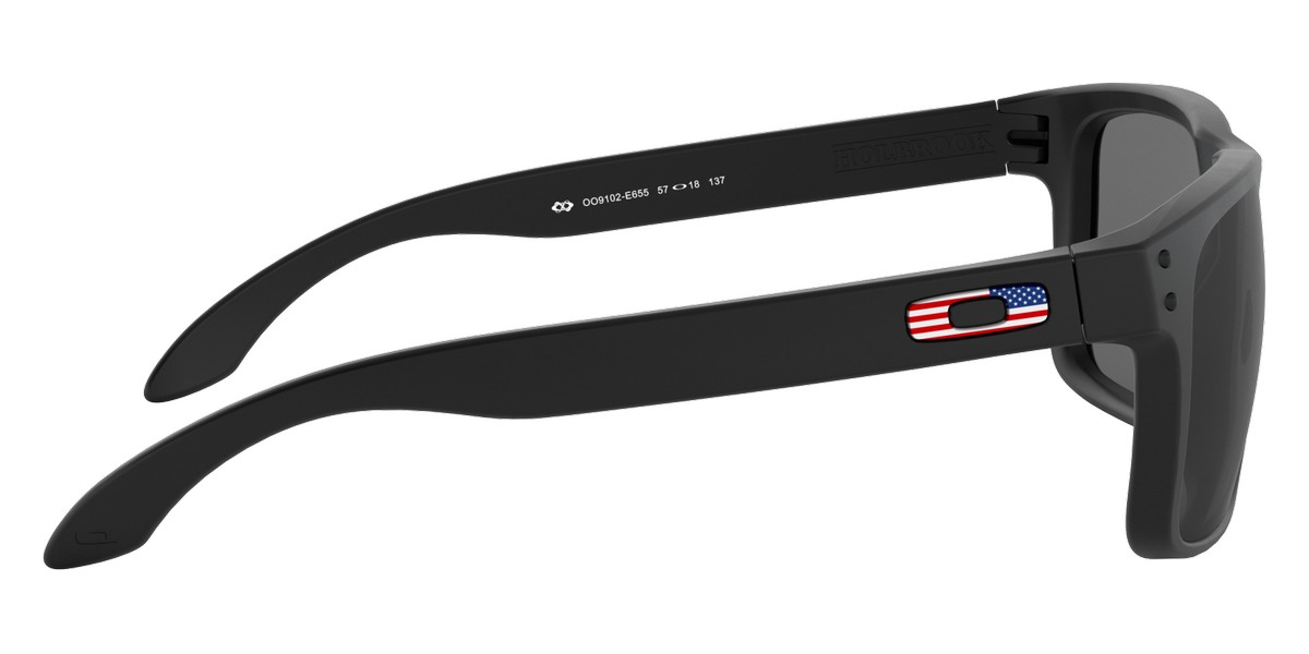 Color: Matte Black (9102E6) - Oakley OO91029102E655